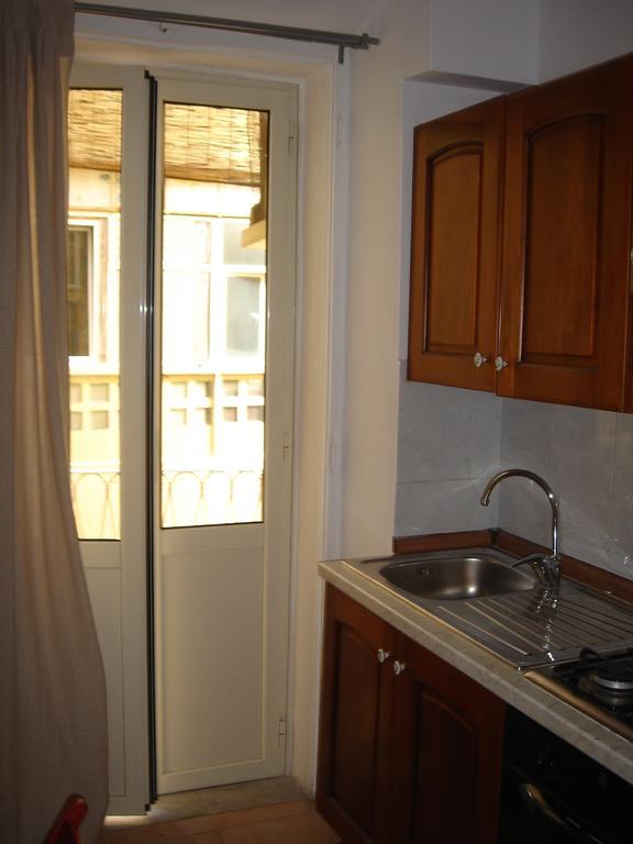 Bed & Breakfast Flavia 84 Roma Quarto foto